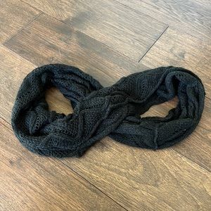 Black infinity scarf